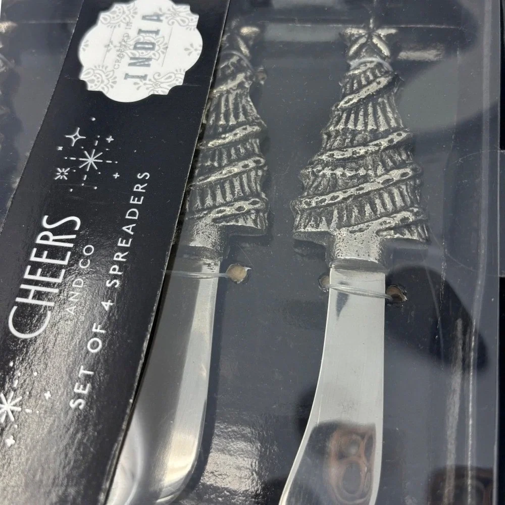 Cheers and Co Christmas Tree Cheese Spreaders Set of 4 Silver Tone Holiday New